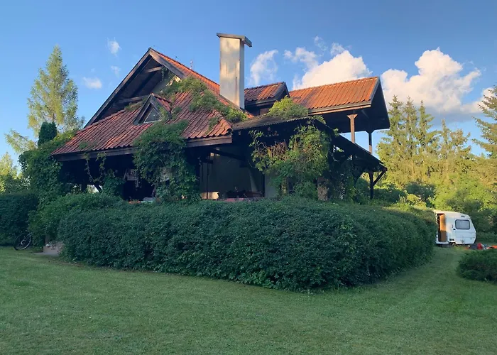 Lakehouse Walne
